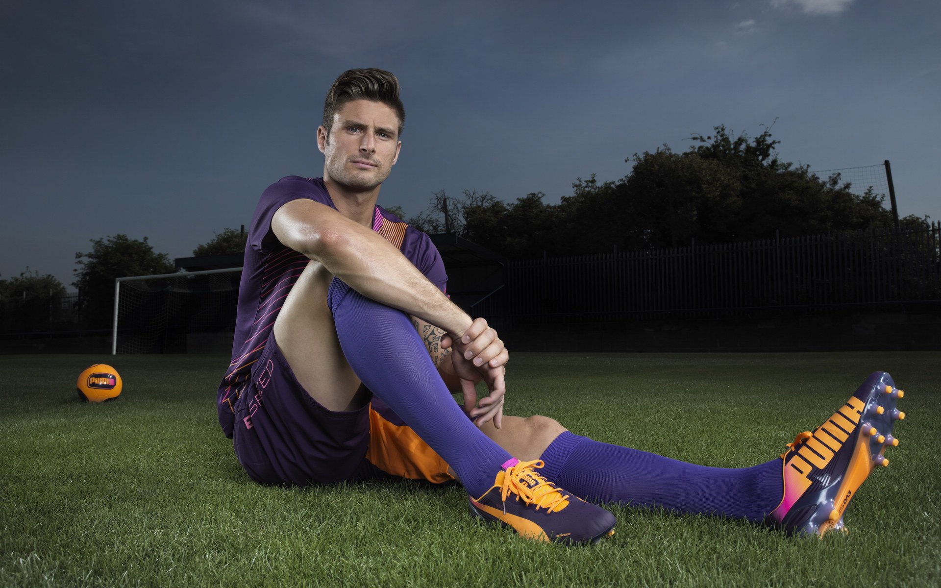 加克波教科书式破局，摩纳哥防线在巴萨体系前的脆弱与启示