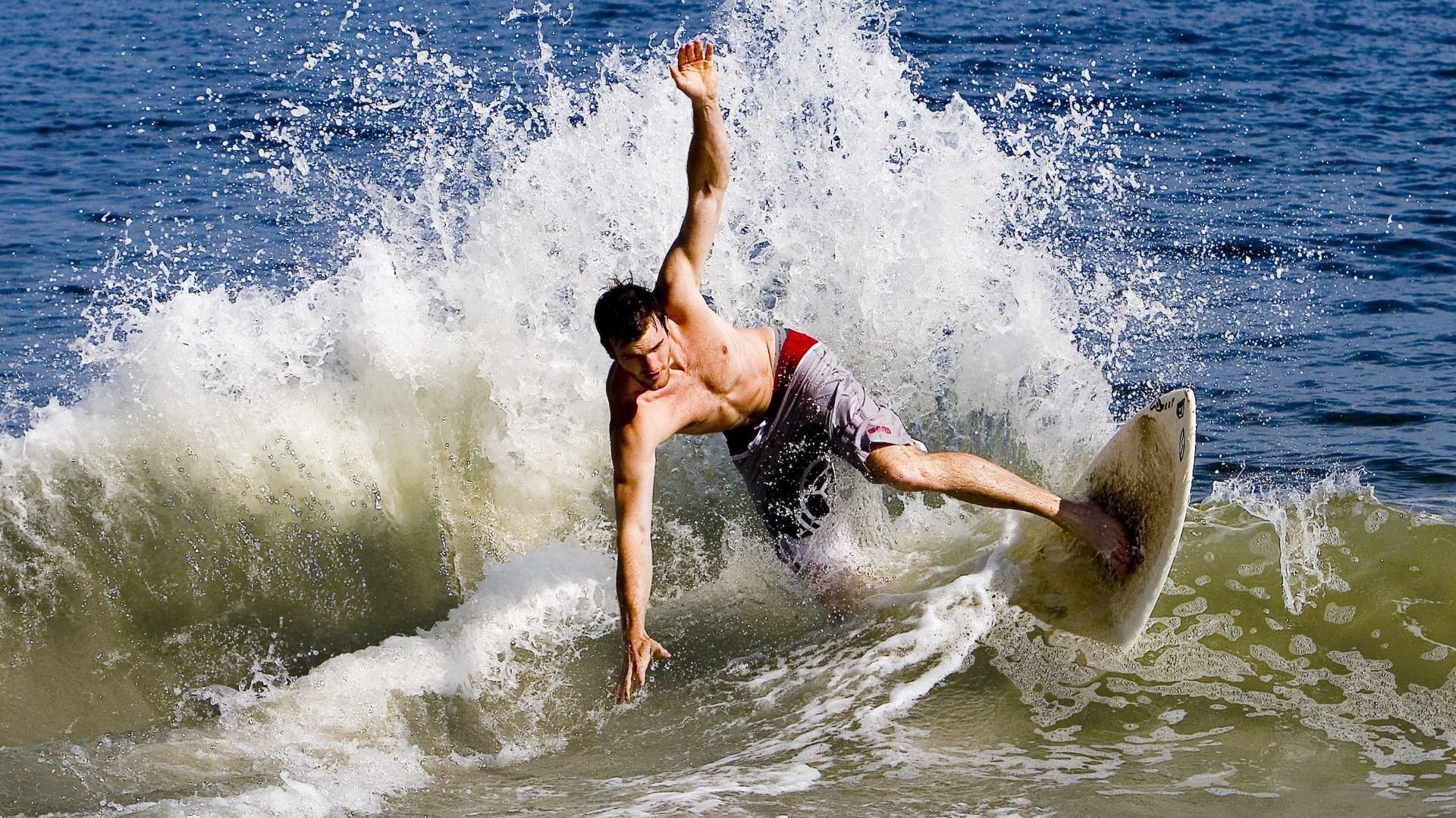 鏖战华沙,王皓关键制胜,韩国队力克波兰队